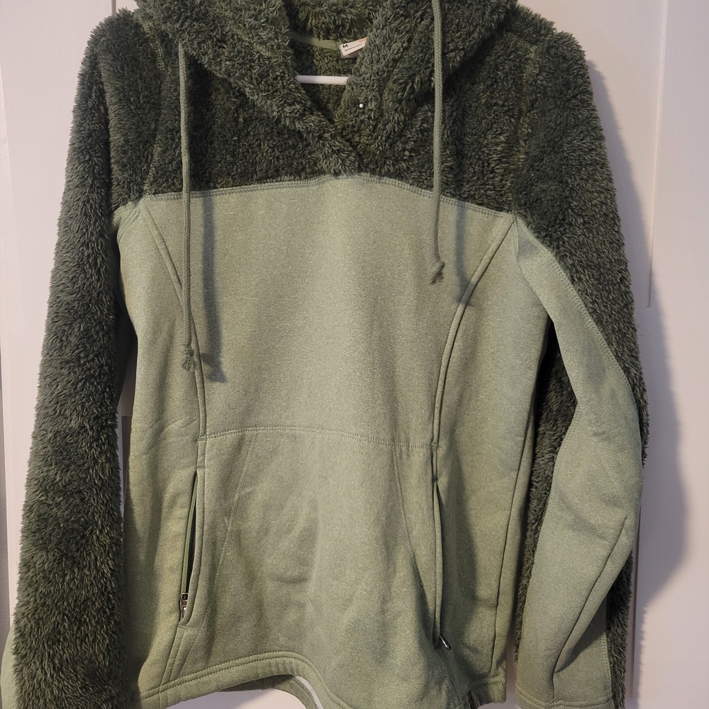 Fuzzy Hooded Pullover in Sage and Olive